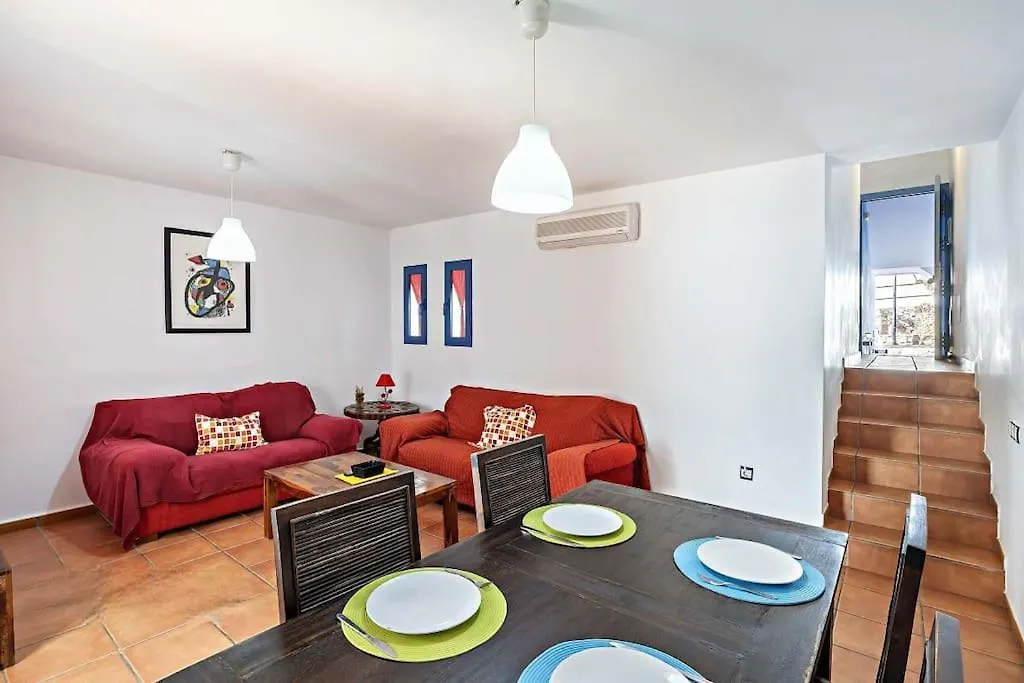 شقة لاس نيغراس  في Apartamento A 100 Metros De La Playa Con Garaje